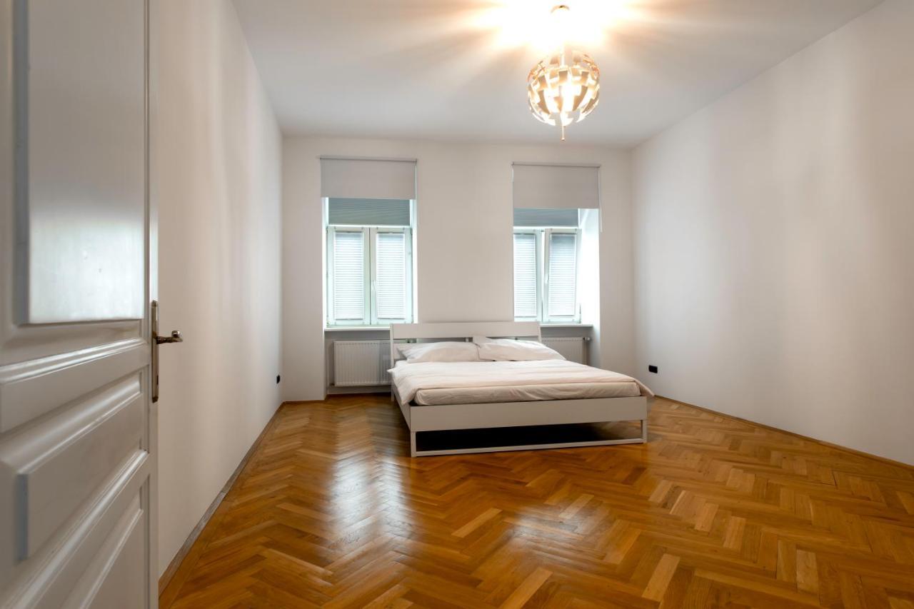 3-Bedroom Apartment In Central Wien Exterior foto