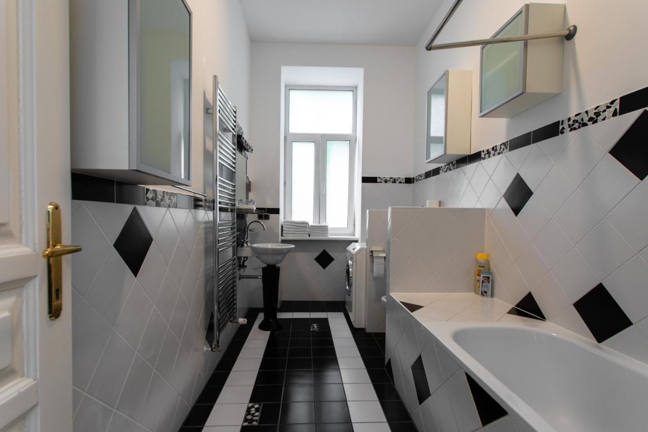 3-Bedroom Apartment In Central Wien Exterior foto