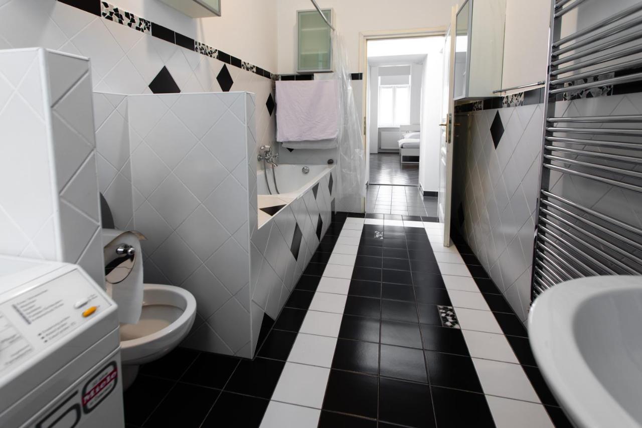 3-Bedroom Apartment In Central Wien Exterior foto